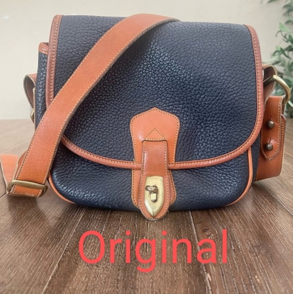 Dooney & Bourke, 1996 AWL Equestrian, Sporting Pouch - Picture 15 of 16